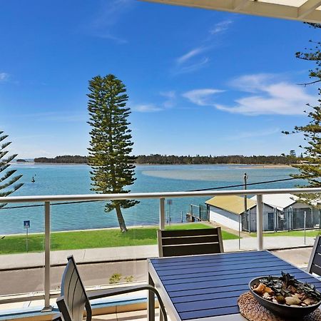 Lakeside Waterfront Apartment The Entrance Exterior foto